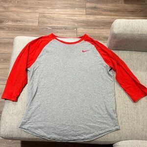 Nike Dri-Fit Baseball Tee - Large
